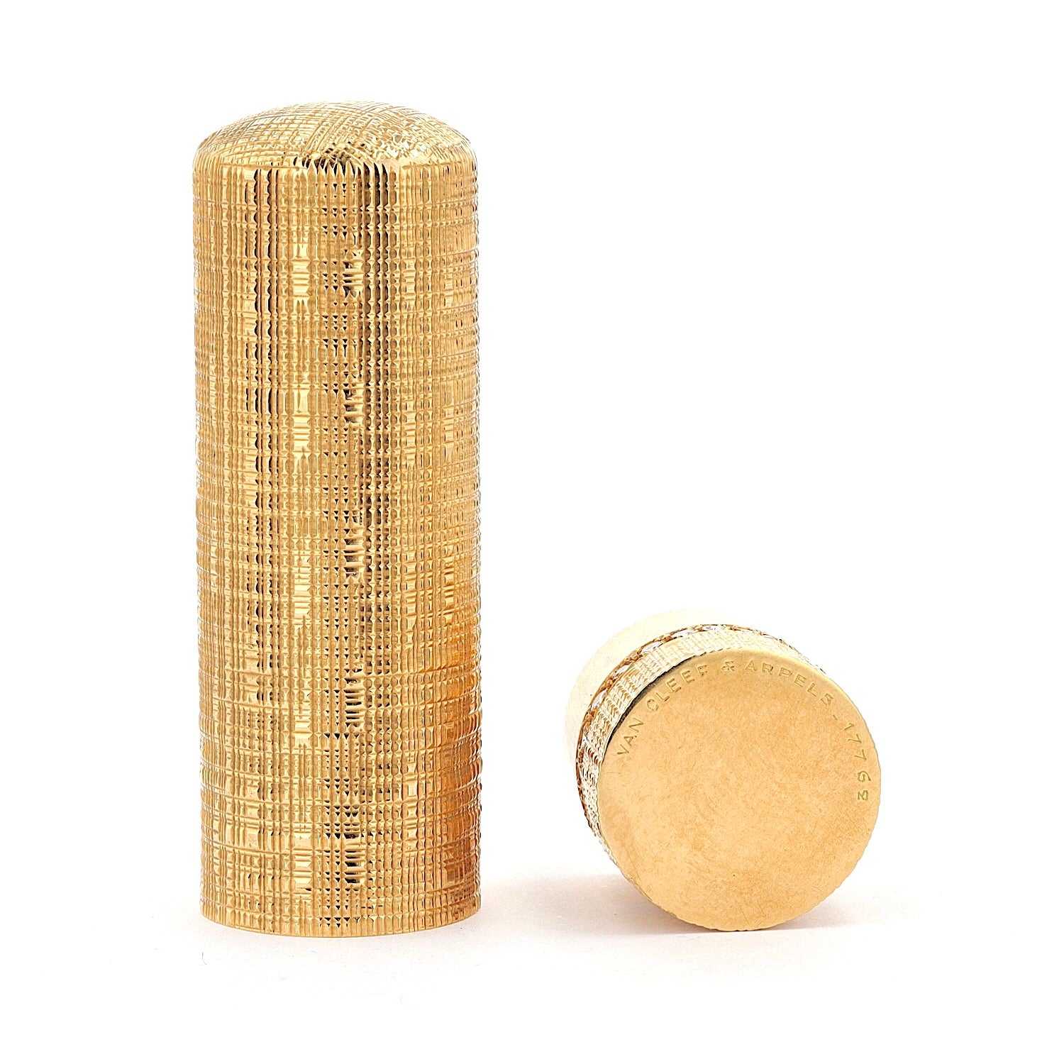 Van Cleef & Arpels Lippenstifthalter in 750er Gelbgold mit Brillanten, stehend frontal geöffnet