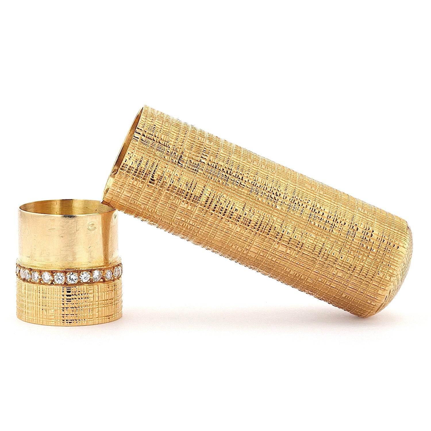 Van Cleef & Arpels Lippenstifthalter in 750er Gelbgold mit Brillanten, liegend frontal geöffnet
