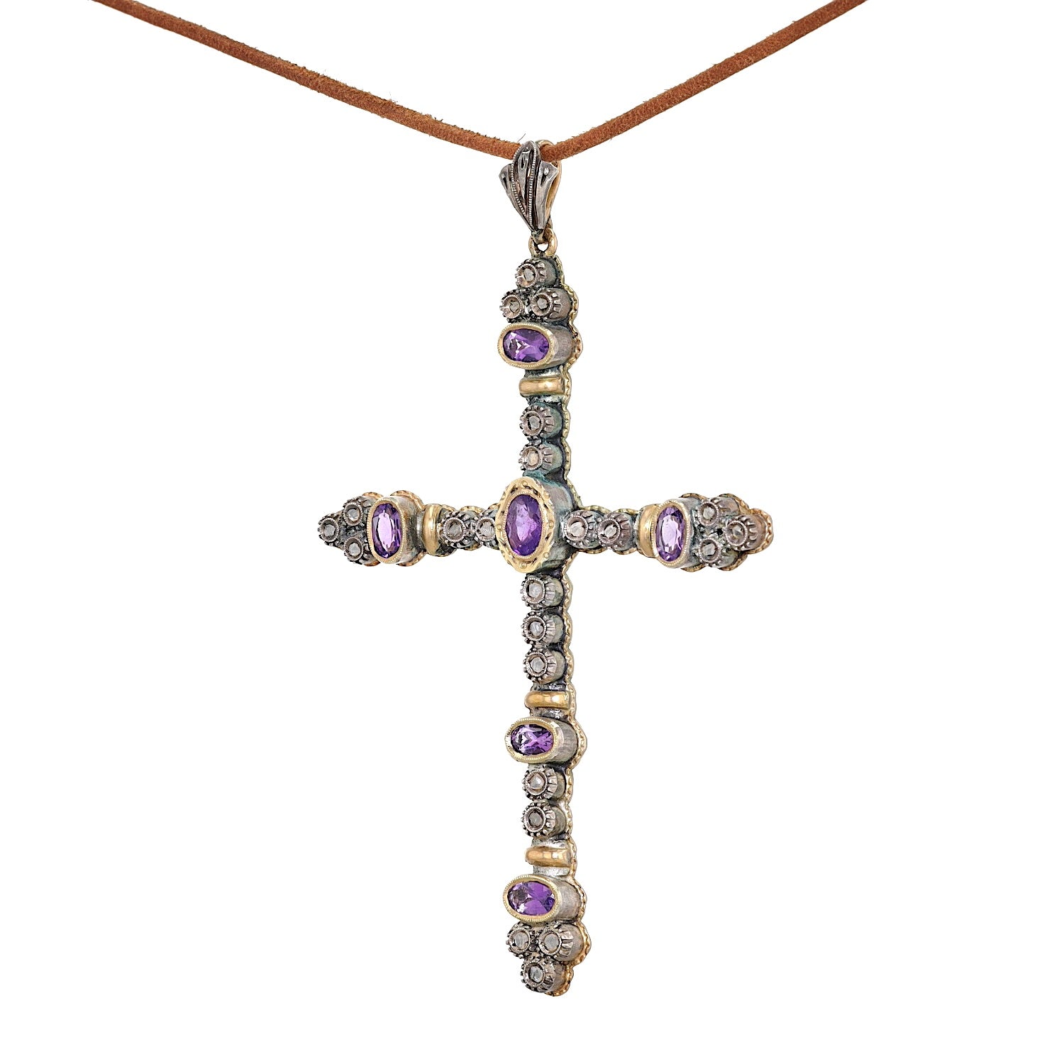 Großer Kreuz-Anhänger um 1910 in 585er Gold, Silber mit Amethysten und Diamanten, hängend links gedreht