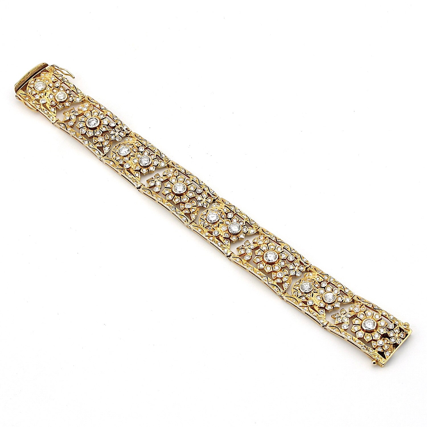 Armband in 585er Gelbgold mit insgesamt ca. 6,2 ct Brillanten und Diamanten, liegend Draufsicht