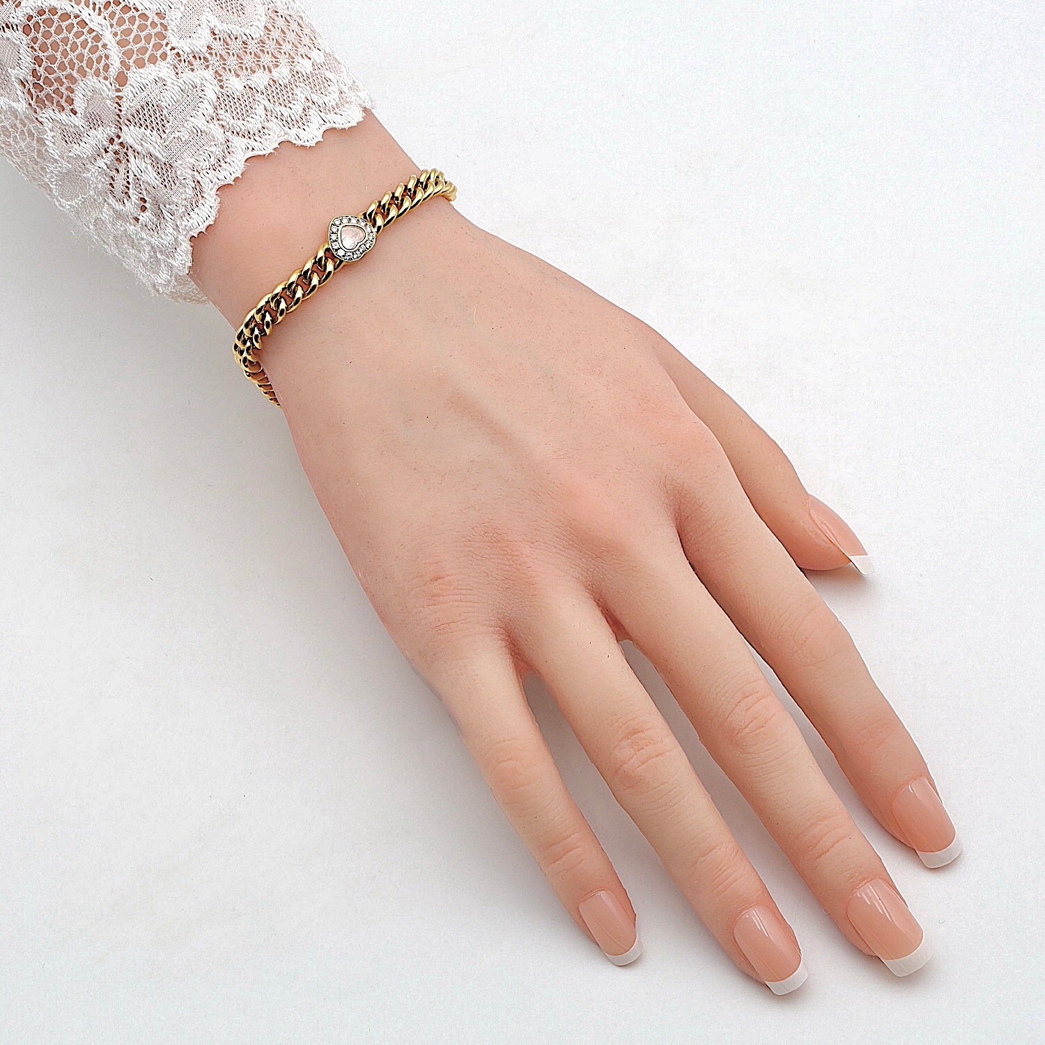 Chopard Happy Diamond Heart Panzerarmband in 750er Gelbgold, am Arm