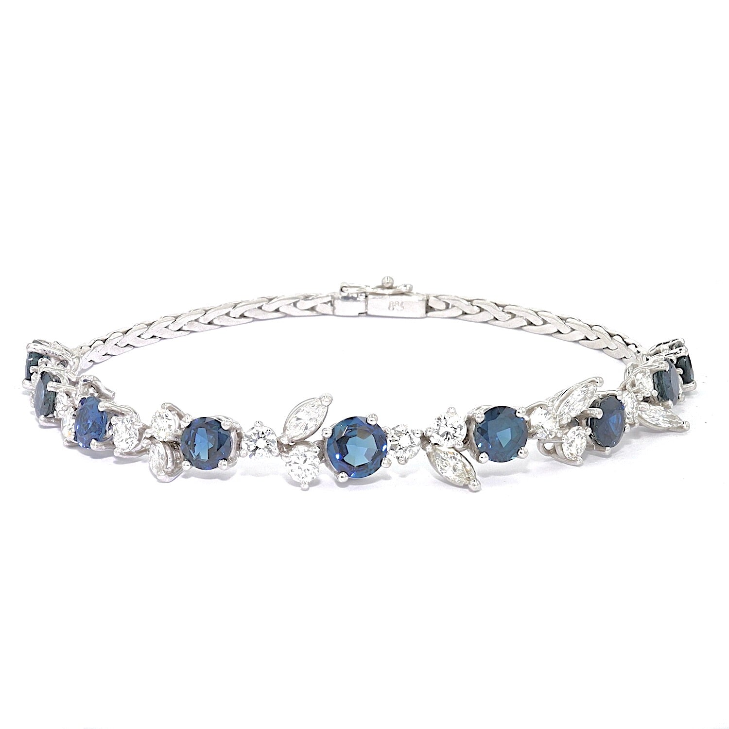 Vintage Armband in 750er Weißgold mit Diamanten, Brillanten und Saphiren, liegend frontal