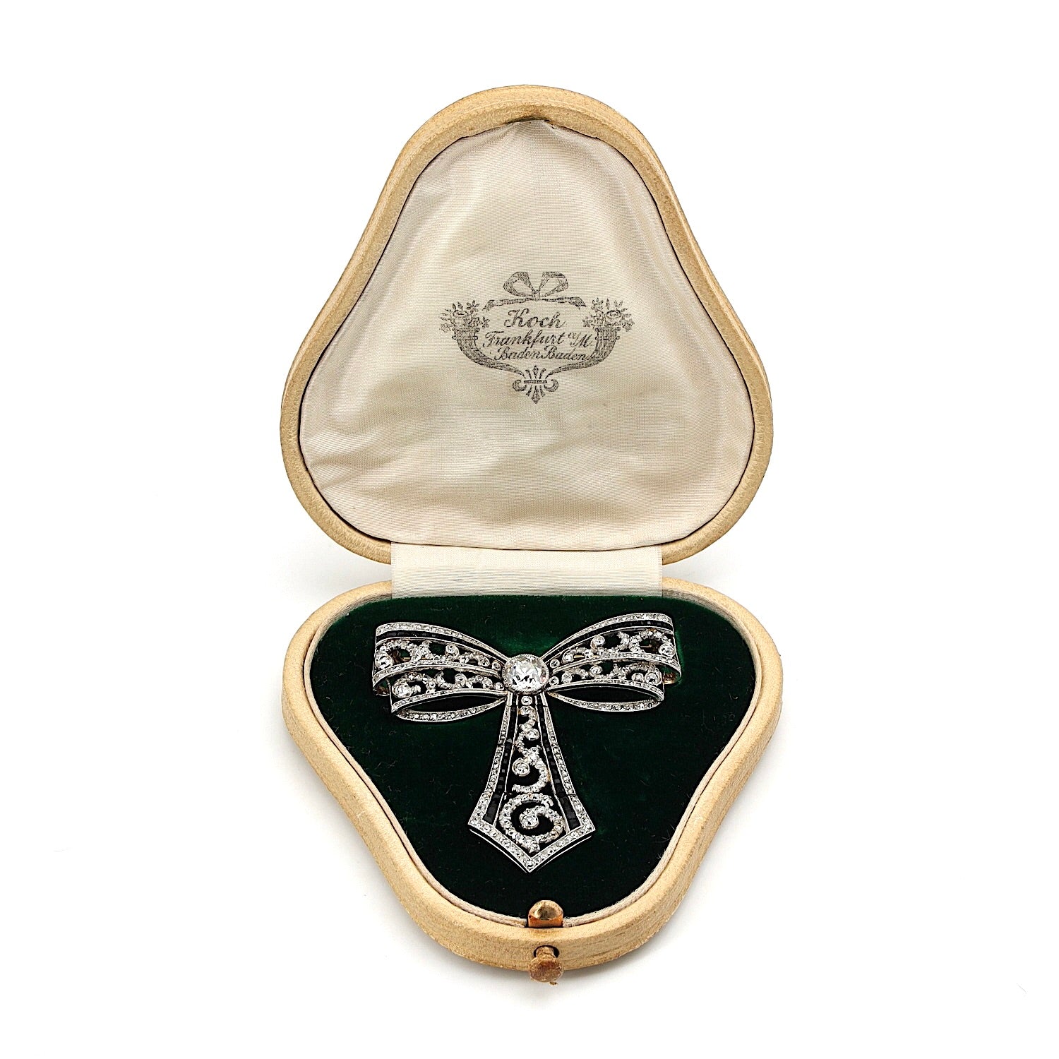 Brosche um 1900 vermutlich von Fr. Kreuter & Co. Hanau aus Platin/750er Gelbgold besetzt mit Diamanten und Gagat, in original Schatulle
