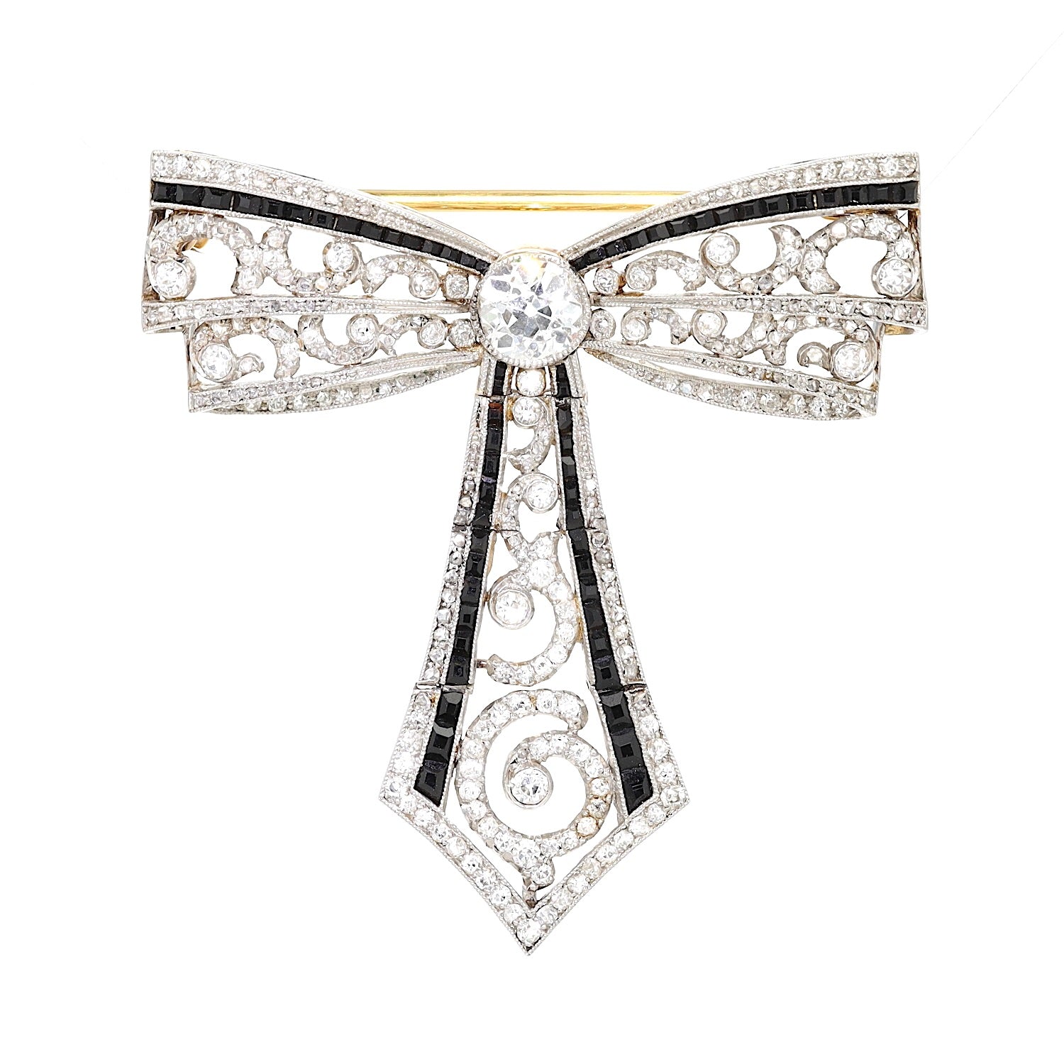 Brosche um 1900 vermutlich von Fr. Kreuter & Co. Hanau aus Platin/750er Gelbgold besetzt mit Diamanten und Gagat, stehend frontal