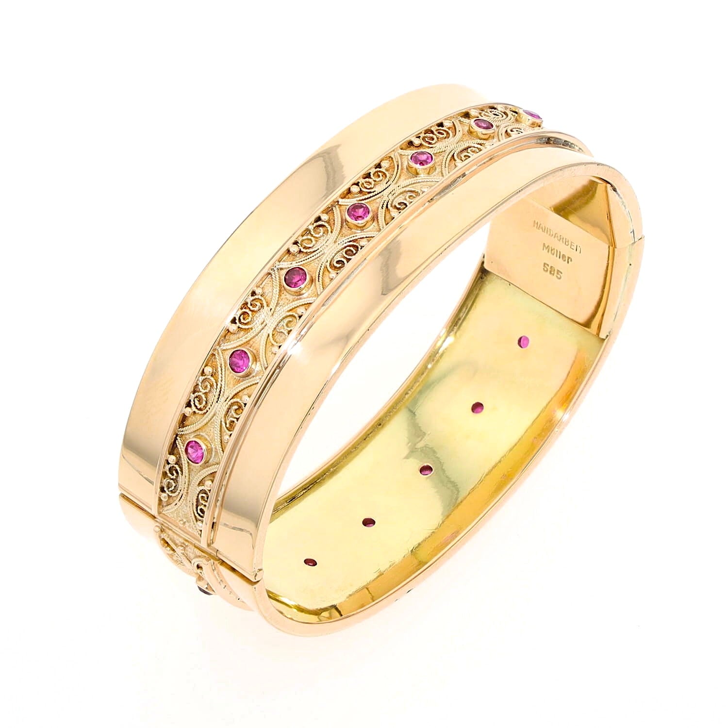 Vintage Armreif in 585er Gelbgold mit Rubinen, stehend