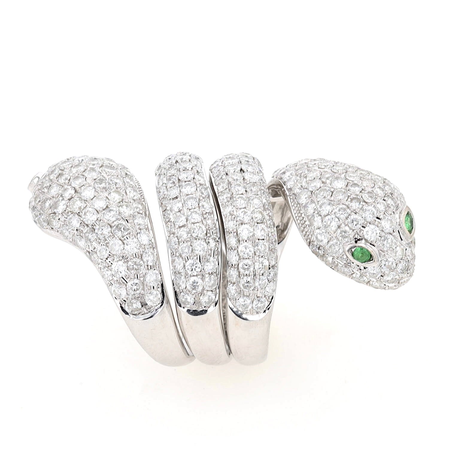 Exklusiver Schlangenring in 750er Weißgold mit insgesamt ca. 7,2 ct Brillanten und 4 Tsavorithe, stehend quer
