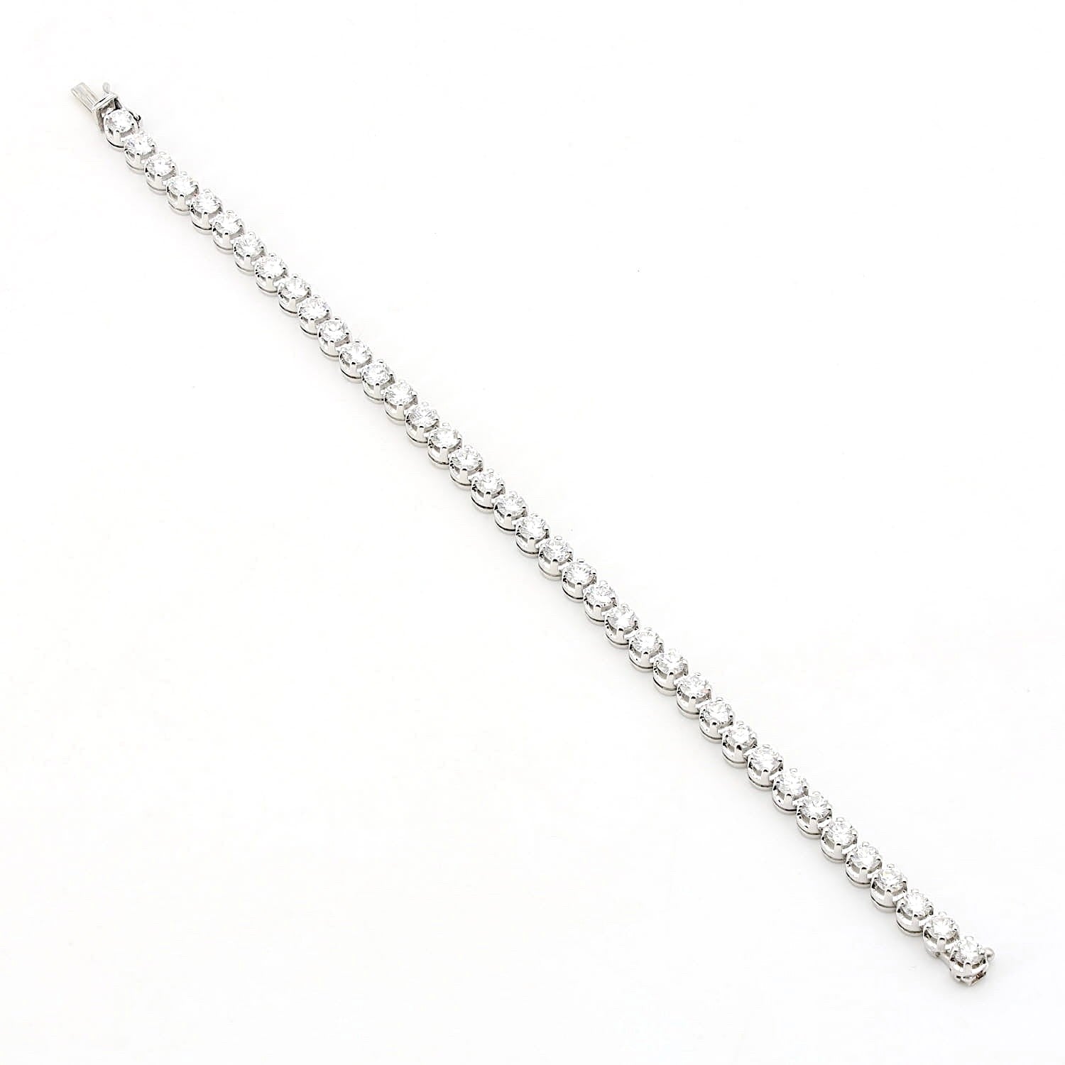 Luxuriöses Tennisarmband in 750er Weißgold mit insgesamt ca. 7,5 ct Brillanten, lang Draufsicht