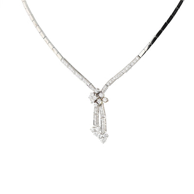 Necklace in 750 white gold with a total of approx. 3.4 ct brilliants and diamonds