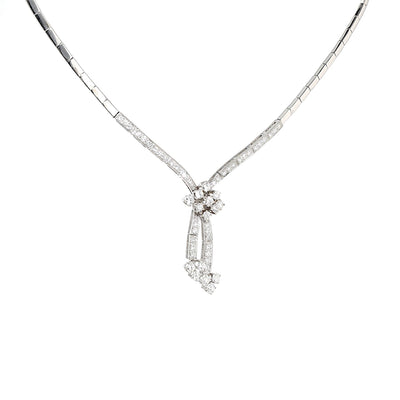 Necklace in 750 white gold with a total of approx. 3.4 ct brilliants and diamonds