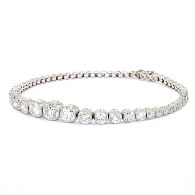 Art Deco tennis bracelet in platinum with a total of approx. 5.1 ct diamonds