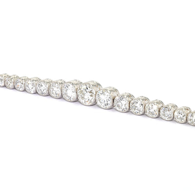 Art Deco tennis bracelet in platinum with a total of approx. 5.1 ct diamonds