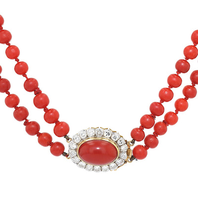 Vintage necklace with precious corals and a lock in 750 yellow gold with a total of approx. 1.8 ct brilliants