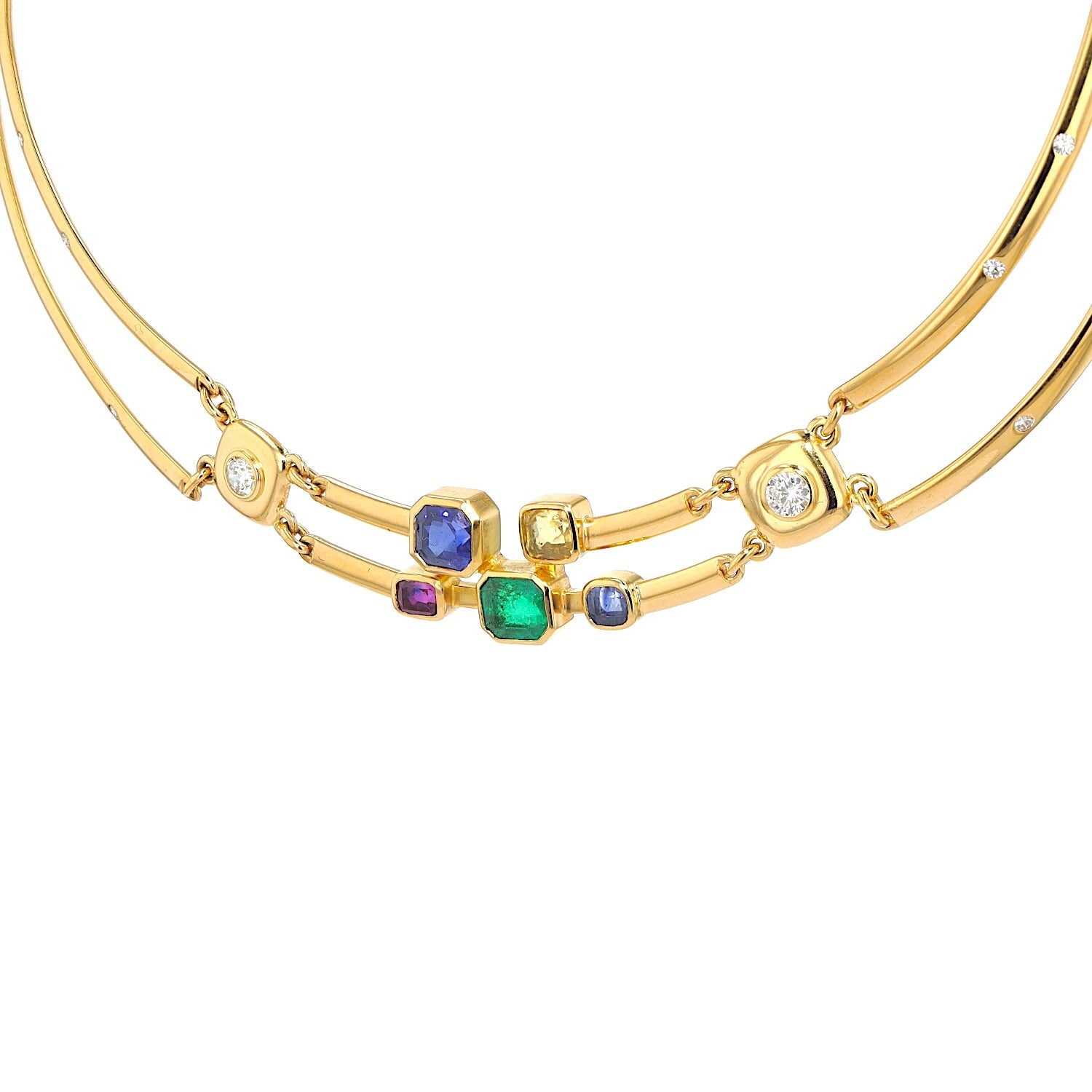 Exquisite 900 gold necklace with brilliants, 1 emerald, 3 sapphires and 1 sapphire. Ruby