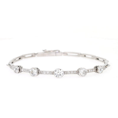 Belle Epoque Armband aus Platin mit Diamanten, liegend frontal