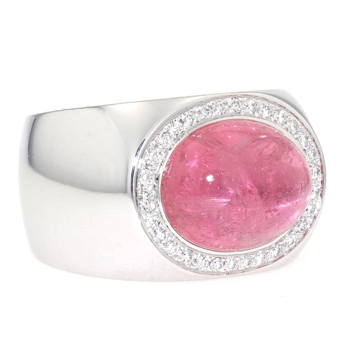 Statement Ring aus 750er Weißgold mit einem pinkfarbenen Turmalin-Cabochon und Brillanten