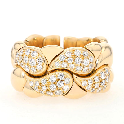 Chopard Casimir Ring in 750er Gelbgold mit Brillanten, liegend frontal
